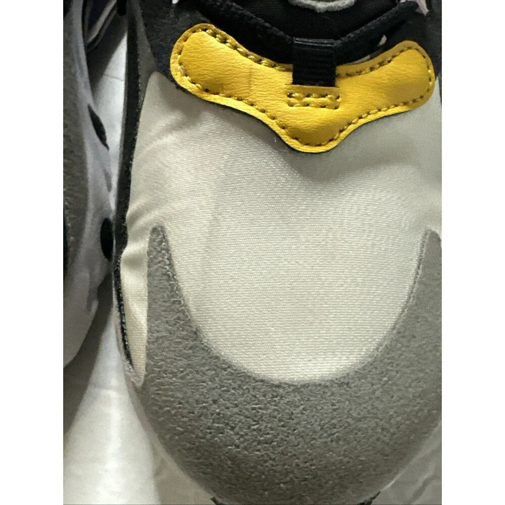 Nike Air‎ Max 270 React Youth Size 7 Black White Pink Yellow Running Sneakers